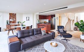 Penthouse Apartment In Melb Cbd Perfect Location